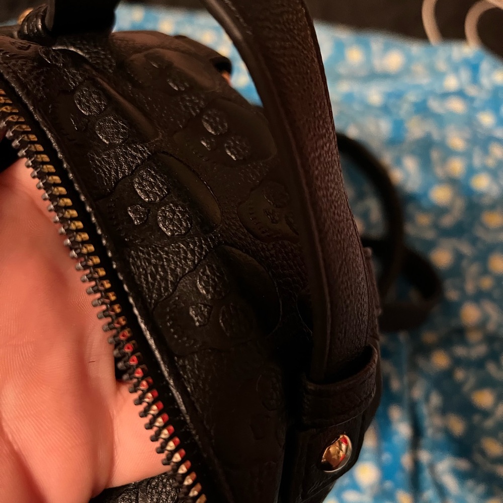 Betsey Johnson mini backpack with skulls and puppy - Picture 10 of 10
